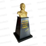 Atatürk Büstü Mareşal Üniformalı (80cm Alüminyum)+ Kaide (120cm)+ Alt Tabla - Görsel 4