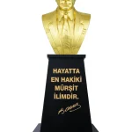 Atatürk Büstü (100cm Pirinç)+ Kaide (120cm)+ Alt Tabla Lise Modeli